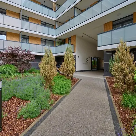 דירה Modern With Balcony For 4 Guests In By Renters ורוצלב