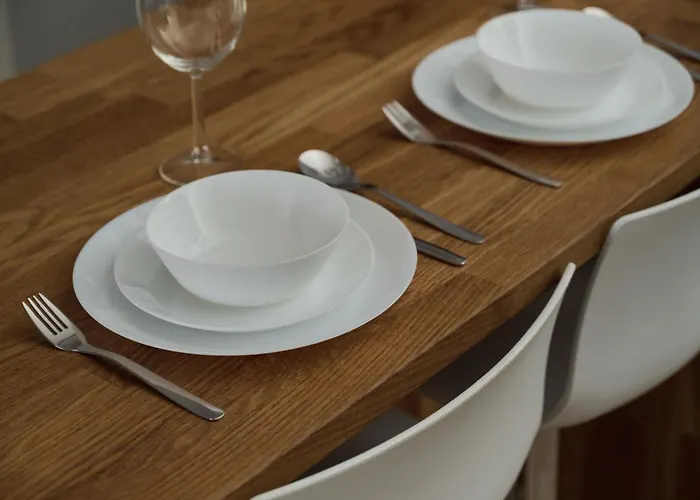 Modern With Balcony For 4 Guests In By Renters Apartamento