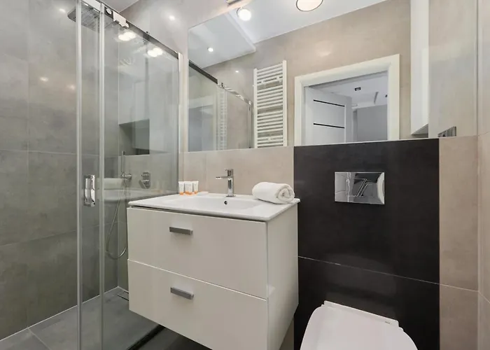 Apartamento Modern With Balcony For 4 Guests In By Renters *